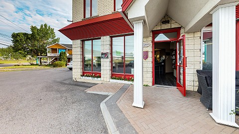 Tourisme Gaspésie -- Auberge l'Ambassadeur