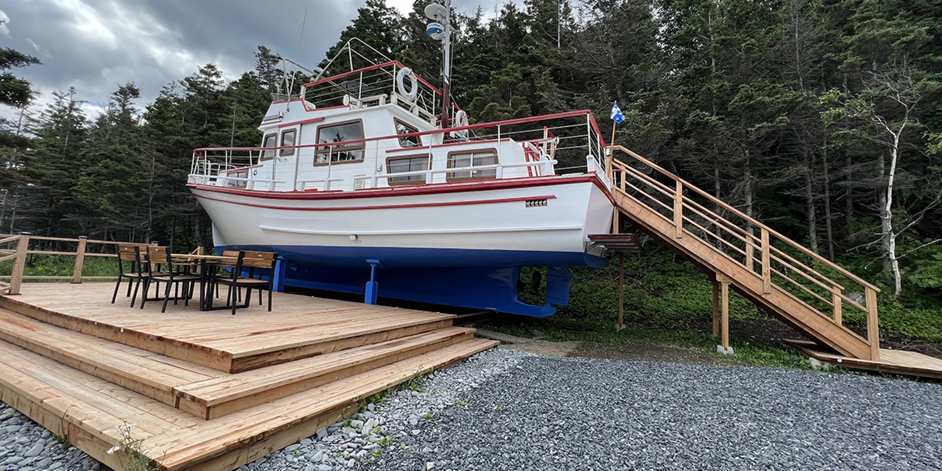 Bateau chalet de la Maison Lebreux