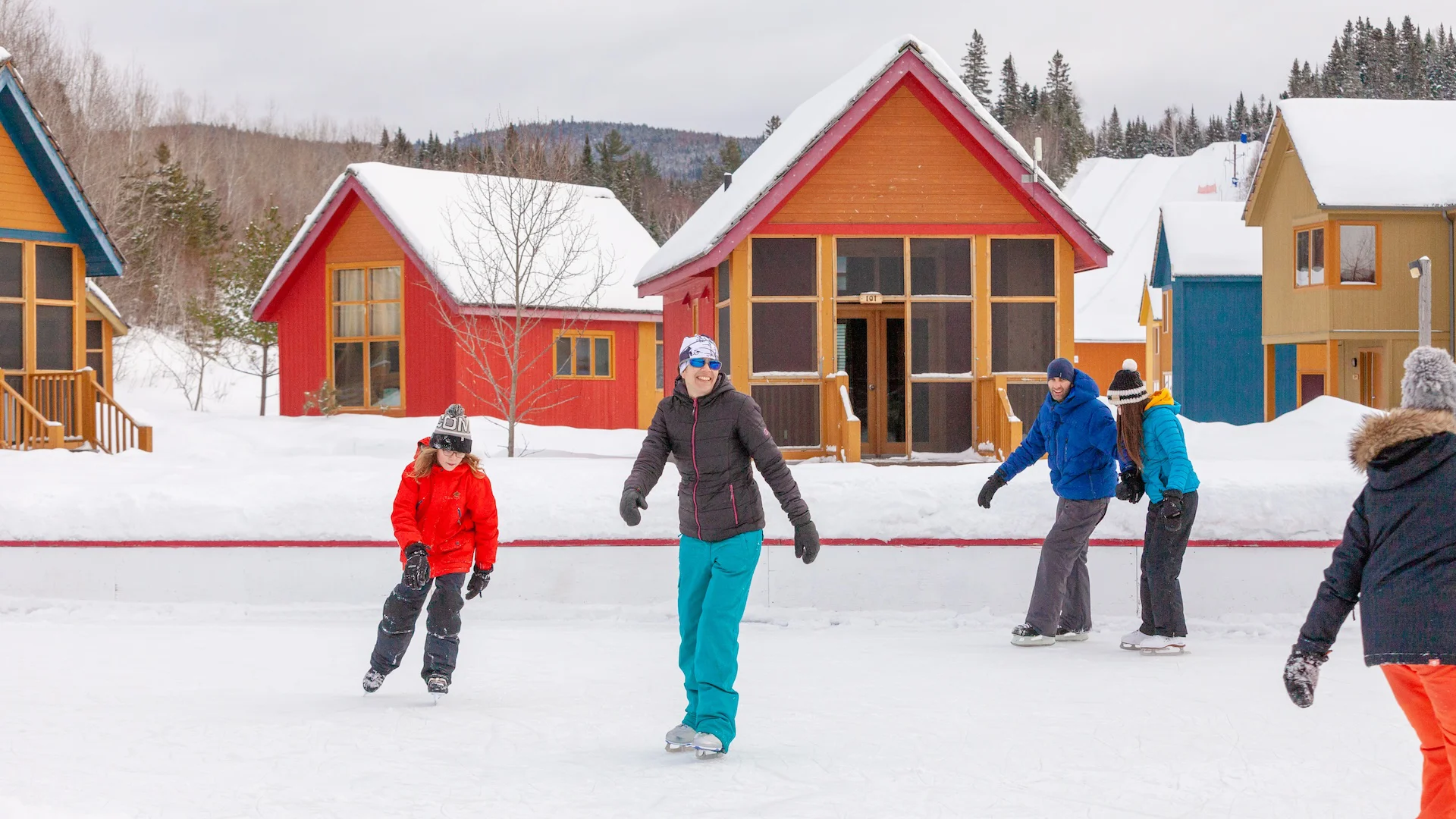 Skating at Station touristique Pin Rouge