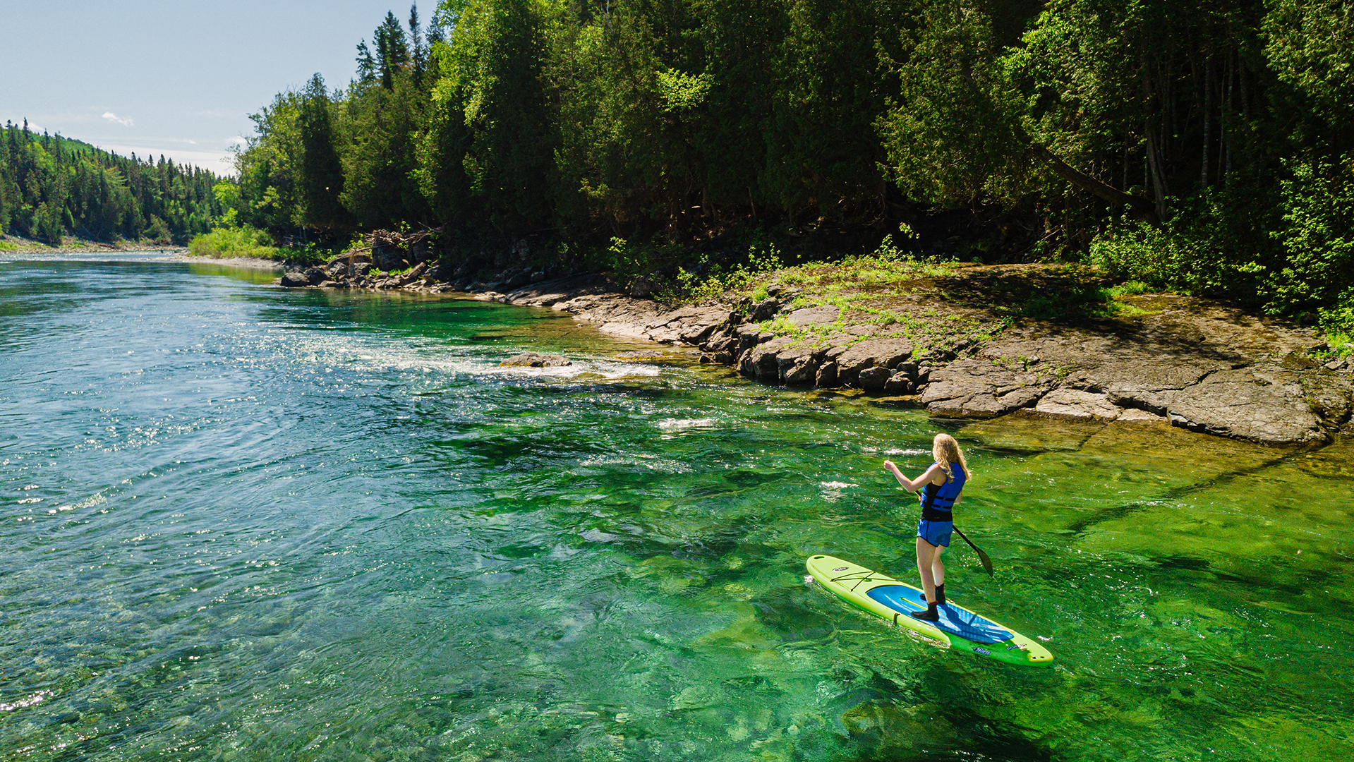Planche à pagaie sur la rivière Bonaventure