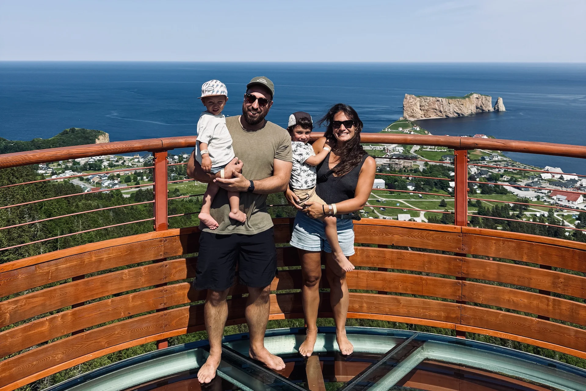 Plateforme vitrée suspendue du Géoparc 