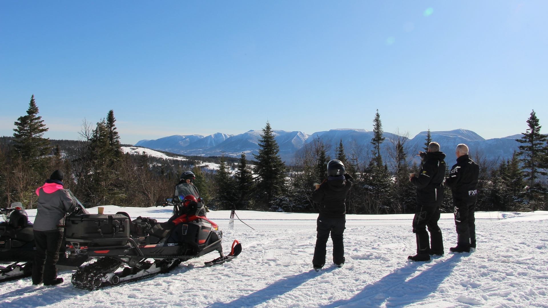 Snowmobiling in La Matanie