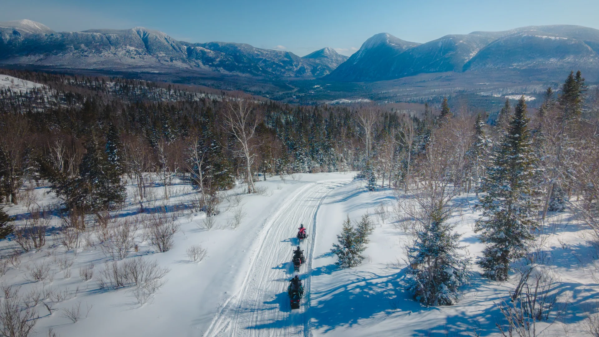 Snowmobiling in the Chic-Chocs
