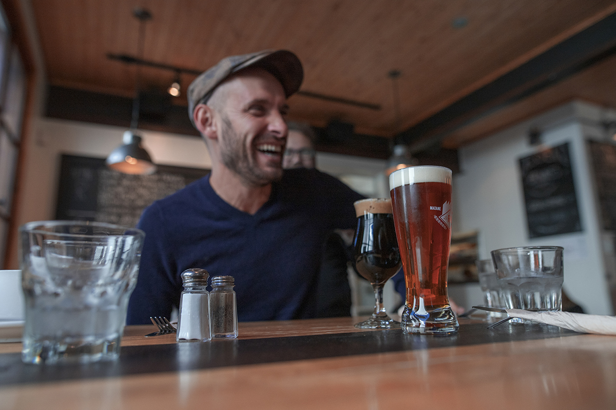 Dégustation de bières à la microbrasserie La Fabrique