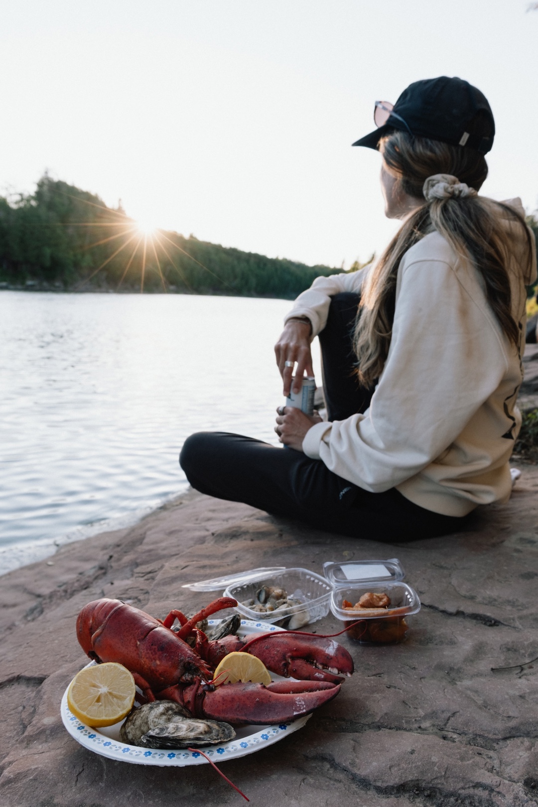 Plat de homard sur la bord de la rivière Bonaventure