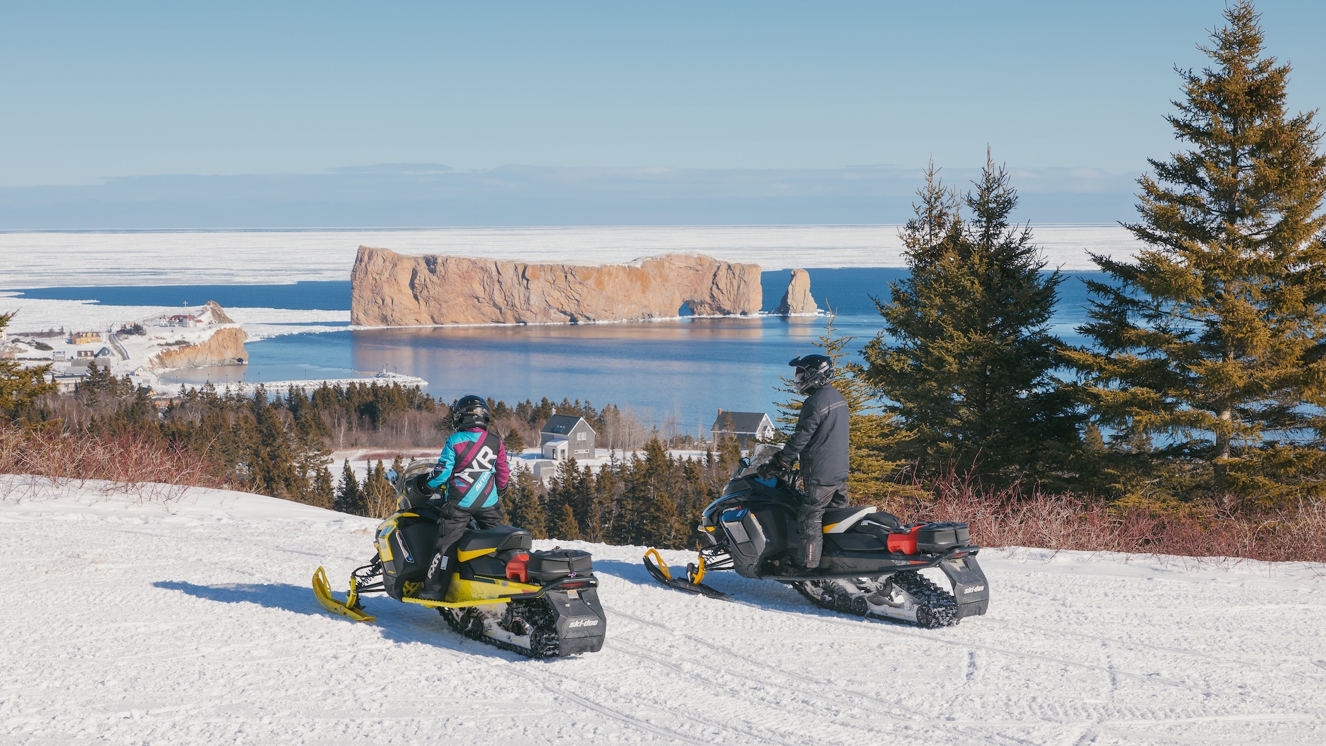 Snowmobiling in Percé